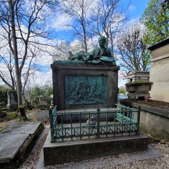 Cimetière du Père Lachaise - Funeral Services & Cemeteries Near Me - Paris, 75