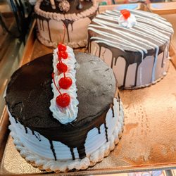 Azucar Cuban Bakery & Cafe - Cakes