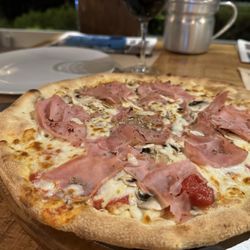 Pizzeria Da Praia - Favorite pizza