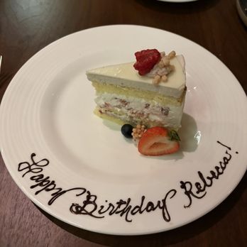 Alan Wongs Kahala - Strawberry shortcake - Hawaiian Near Me - Honolulu, Hawaii