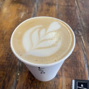 Stacks Espresso Bar - Sapsucker Latte - Coffee & Tea Near Me - Albany, New York
