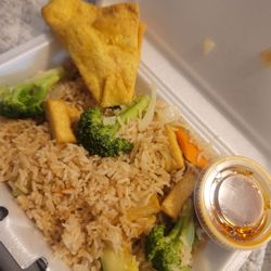 China King - Vegetable fried rice and crab rangoon