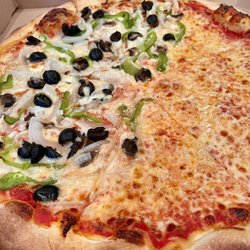Old School Pizzeria - Ahhh, that's a nice pie.