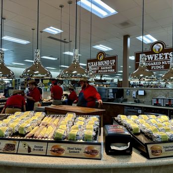 Buc-ee’s - Hot food - Gas Stations Near Me - Smiths Grove, Kentucky Buc-ee’s - Hot food - Gas Stations Near Me - Smiths Grove, Kentucky