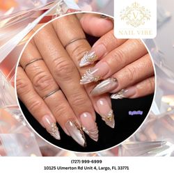 Nail Vibe - Fresh nails bring a happy heart and summer glow.