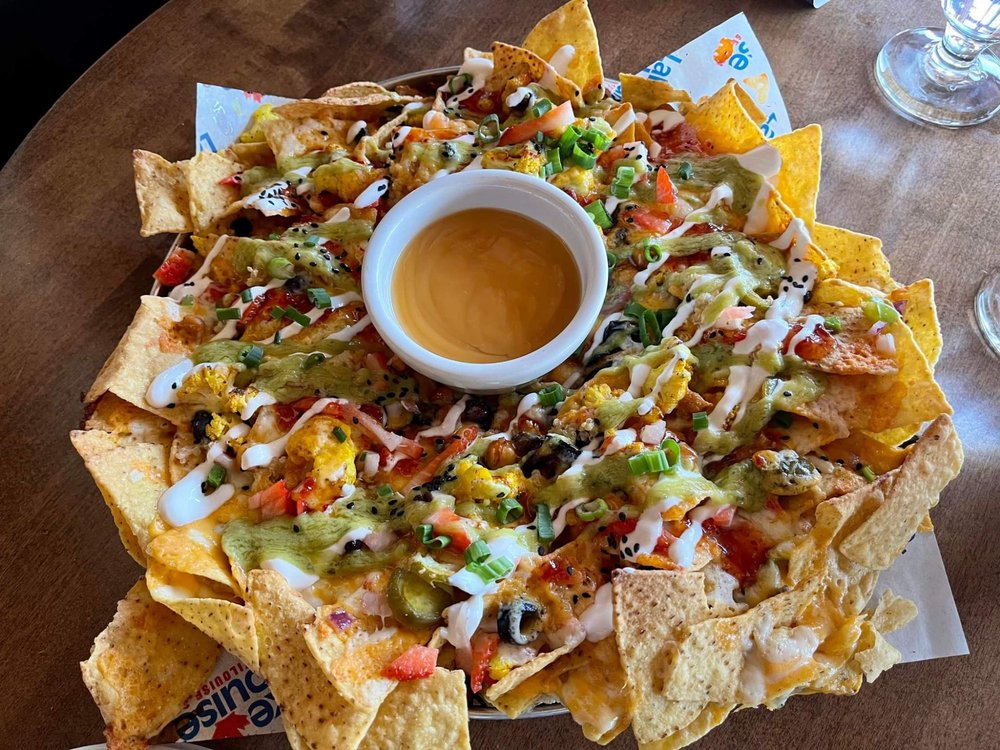 POWDER KEG LOUNGE 19 Photos 1 Whitehorn Road, Lake Louise, Alberta