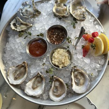 Loch Bar - Philly - Raw oysters - Seafood Near Me - Philadelphia, Pennsylvania Loch Bar - Philly - Raw oysters - Seafood Near Me - Philadelphia, Pennsylvania