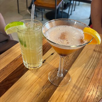 Tiburon Tavern - Peach old fashioned and Kentucky buck - Breakfast & Brunch Near Me - Tiburon, California Tiburon Tavern - Peach old fashioned and Kentucky buck - Breakfast & Brunch Near Me - Tiburon, California
