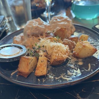 Perdido Key Breakfast Club - Biscuits Biscuit & Gravy with truffle potatoes - Breakfast & Brunch Near Me - Pensacola, Florida