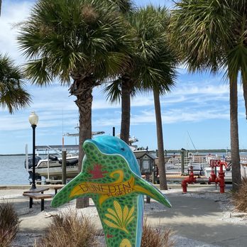 Dunedin Marina - Another angle if that fun spot - Marinas Near Me - Dunedin, Florida