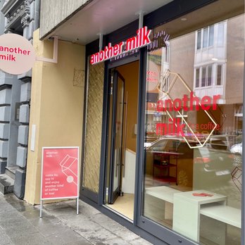 another milk - Großes Fenster - Juice Bars & Smoothies Near Me - Cologne, NW