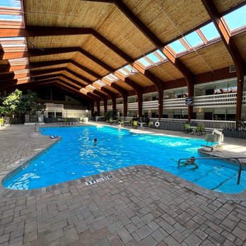 Four Points by Sheraton Eastham Cape Cod - Beautiful indoor pool area - Hotels Near Me - Eastham, Massachusetts