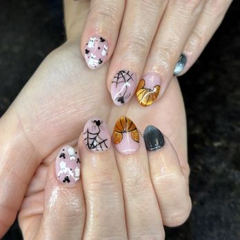 Blissful Nail Bar - Nail Salons Near Me - Apex, North Carolina