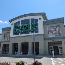 Publix - Store entrance