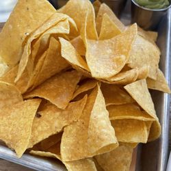 Luz Tacos - Chips and salsa