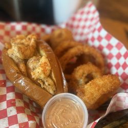 DJs Clam Shack - Grilled Garlic Shrimp Roll