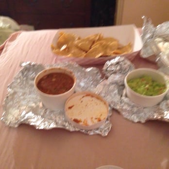 Gueros - Chips with Salsa and Guacamole - Mexican Near Me - Brooklyn, New York