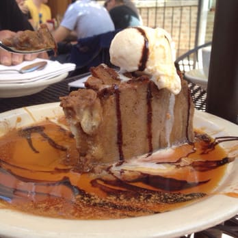 Cafe con Leche - Amazing bread pudding on the patio. - Mexican Near Me - Chicago, Illinois