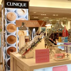 Dillard's - Clinique Counter