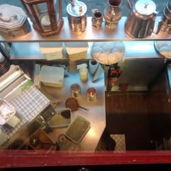Little Curry House - Watch your dinner getting made from the mezzanine area.