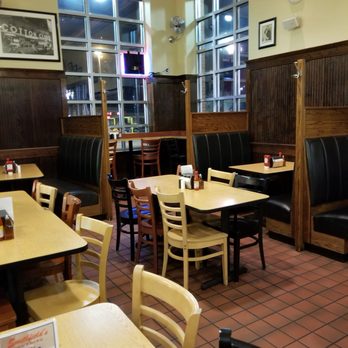 Smithfield's Chicken 'N Bar-B-Q - Very Clean - Barbeque Near Me - Fayetteville, North Carolina