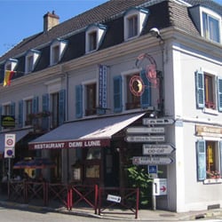 Restaurant A La Demi Lune - la demi lune