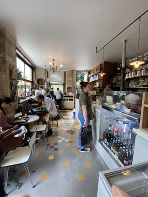 Shakespeare and Company Café by null