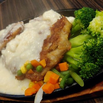 Sugar Sweet Cafe - Chicken Sizzling Plate with White Sauce - Chinese Near Me - Scarborough, Ontario Sugar Sweet Cafe - Chicken Sizzling Plate with White Sauce - Chinese Near Me - Scarborough, Ontario