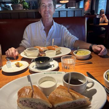Rutherford Grill - Lunch spread - American Near Me - Rutherford, California