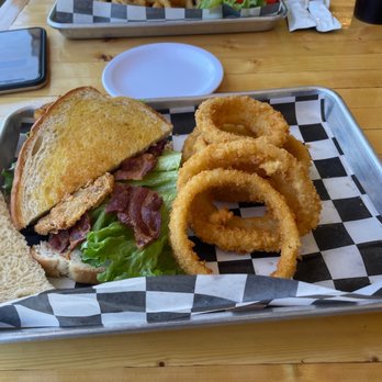 Limestone Grille - Limestone BLT w/ Fried Green Tomato and side of Onion Rings - American Near Me - Mt Vernon, Kentucky