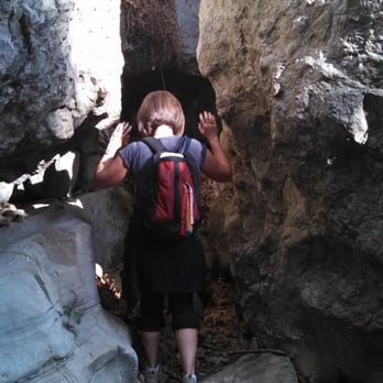 Solstice Canyon - Better not be any vermin back here, but let's go anyway! - Parks Near Me - Malibu, California Solstice Canyon - Better not be any vermin back here, but let's go anyway! - Parks Near Me - Malibu, California