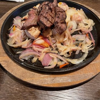 Hard Rock Cafe Sacramento - Fajitas... - American Near Me - Wheatland, California Hard Rock Cafe Sacramento - Fajitas... - American Near Me - Wheatland, California