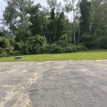 Lexingtons Lily Pad - Lily Pad in Lexington, MI - Vacation Rentals Near Me - Lexington, Michigan Lexingtons Lily Pad - Lily Pad in Lexington, MI - Vacation Rentals Near Me - Lexington, Michigan