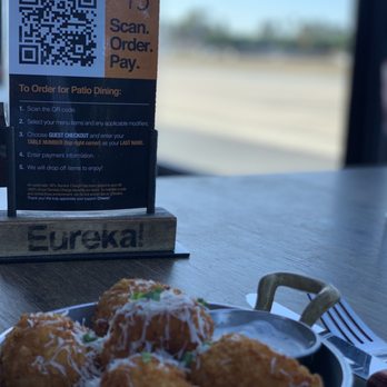 Eureka! - American Near Me - Hawthorne, California