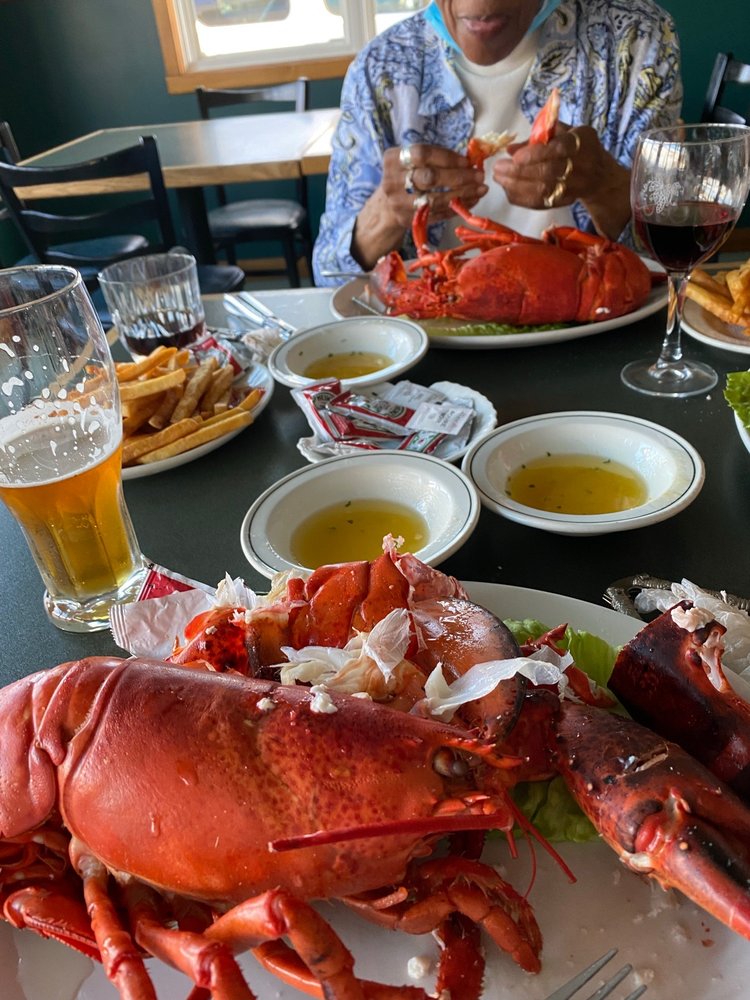 WHITE GULL RESTAURANT Updated September 2024 58 S Water Street