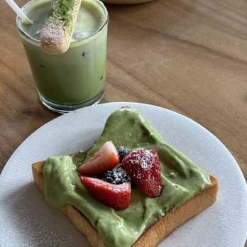 Between Us - Butterscotch Matcha Latte & Simple Toast - Breakfast & Brunch Near Me - San Diego, California