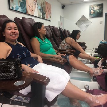 Creative Nails - Nail Salon! Best nail salon in Honolulu!! - Nail Salons Near Me - Honolulu, Hawaii
