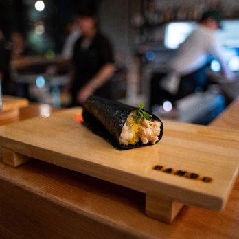 Hando - Crab hand roll - Sushi Bars Near Me - Houston, Texas
