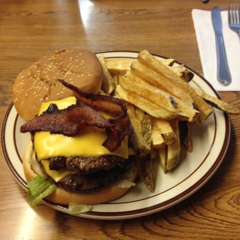 Tangie's Cafe - bacon double cheeseburger - Cafes Near Me - American Fork, Utah