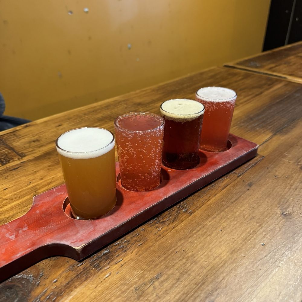 Foghorn Taproom - Beer flight - Chicken Wings Near Me - San Francisco, California Foghorn Taproom - Beer flight - Chicken Wings Near Me - San Francisco, California