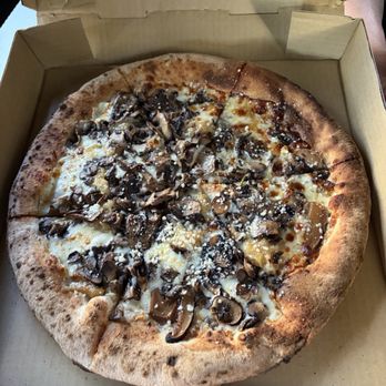 Best Side Pies - Garlic mushroom - Pizza Near Me - Kapolei , Hawaii Best Side Pies - Garlic mushroom - Pizza Near Me - Kapolei , Hawaii