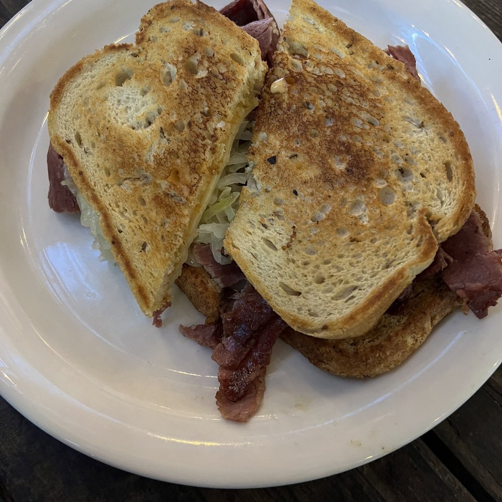 Rio Nido Roadhouse - Rueben Sandwich - Pubs Near Me - Rio Nido, California Rio Nido Roadhouse - Rueben Sandwich - Pubs Near Me - Rio Nido, California