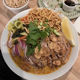 This was a delicious Khao Soi special with duck breast and crispy noodles