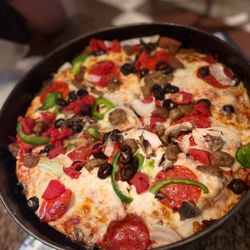 BJ's Restaurant & Brewhouse - Bjs BJ's Favorite Pizza - Shareable