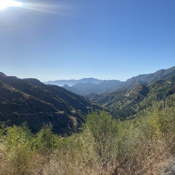 Bulldog Loop - Bull Dog loop views - Hiking Near Me - Calabasas Highlands, California Bulldog Loop - Bull Dog loop views - Hiking Near Me - Calabasas Highlands, California