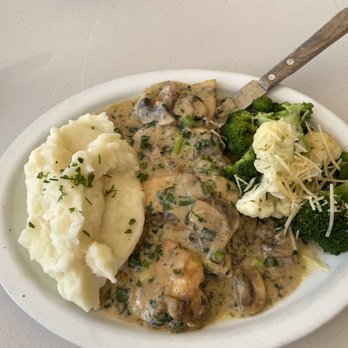Zini's Diner - My Chicken Marsala dinner real good! - American Near Me - Cloverdale, California