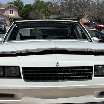 Oscar Auto Glass - Windshield removed - Auto Glass Services Near Me