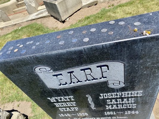 Wyatt Earp gravesite by null