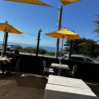 Moonstone Beach Bar & Grill - Outside patio - Seafood Near Me - Cambria, California
