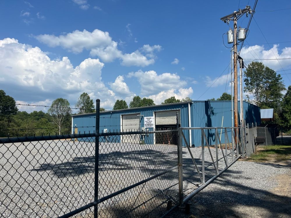 COVERED BOAT RV & TRUCK STORAGE - Updated January 2026 - 581 Mull Rd ...